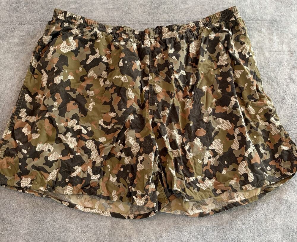 DUCK CAMP Camo Shorts Size 2XL - XXL 5" Inseam
